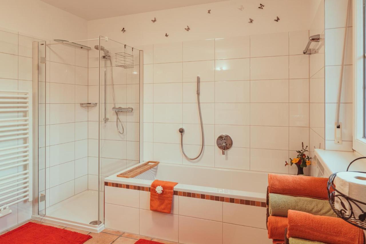Coraline -Koblach, 6-10 P, 3 Schlafzimmer, Kueche, Riesige Terrasse, Parkplatz, Wifi, Stellplatz Ski Ngoại thất bức ảnh